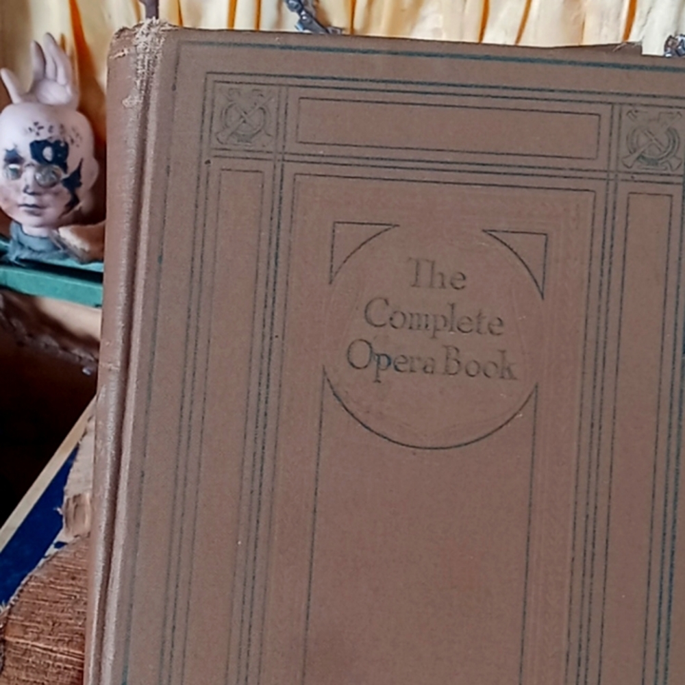 1930 Complete Opera Handbook - Picture 2 of 16